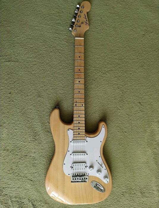 Гитара электро целая б/у