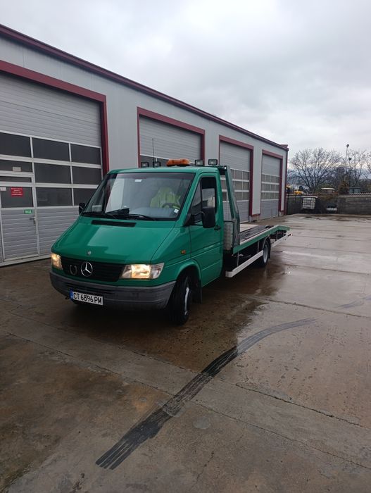 Пътна помощ 412 продава се