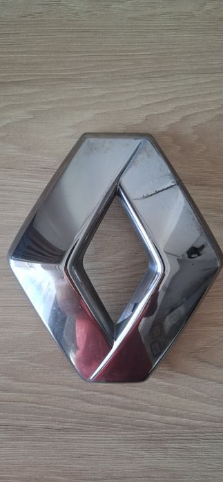 Siglă Renault Clio