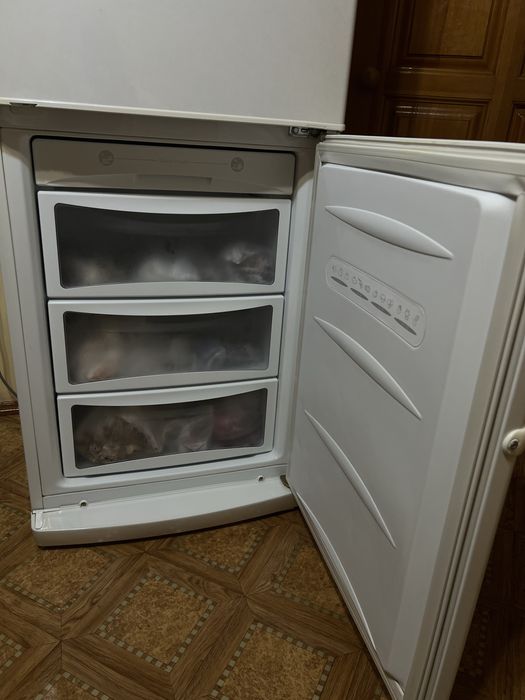 Холодильник LG б/у