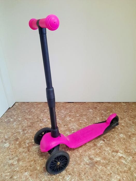 Продам детский самокат, 3-7 лет