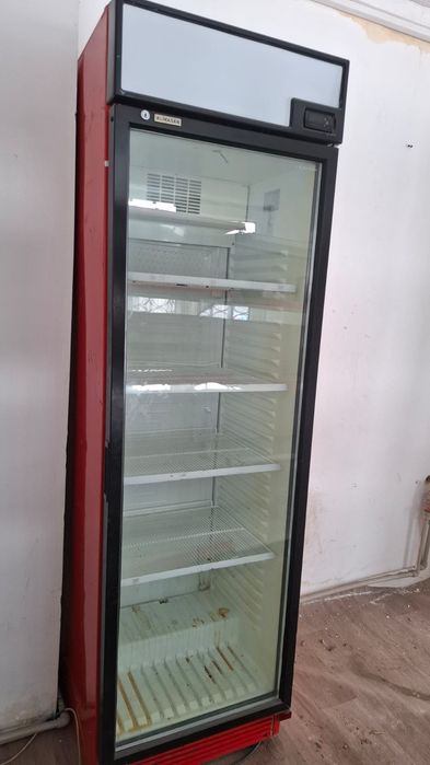 Холодильники продается