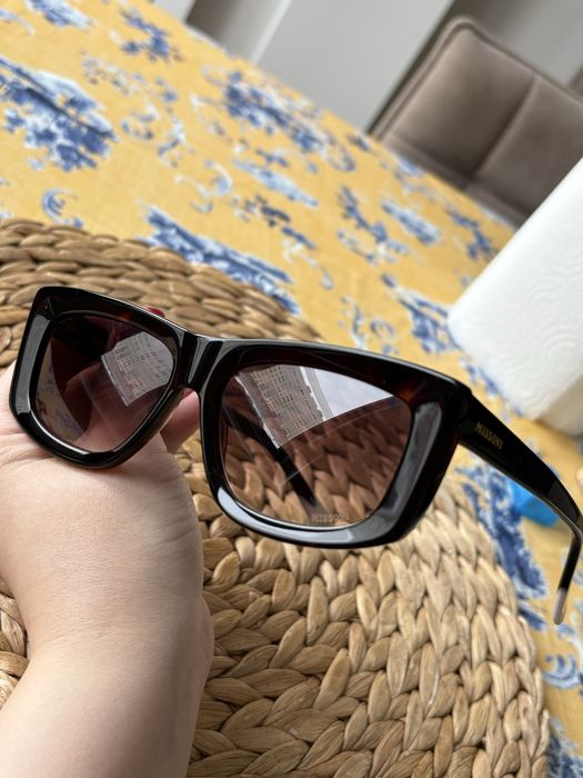 Продам новые солнезащитные очки миссони