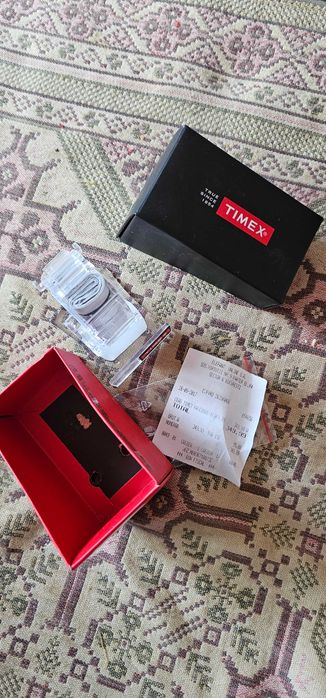 cutie ceas orient timex