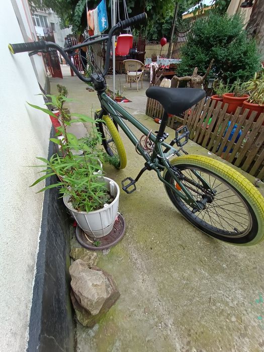 Trotineta electrica Xiaomi essential și BMX Decathlon