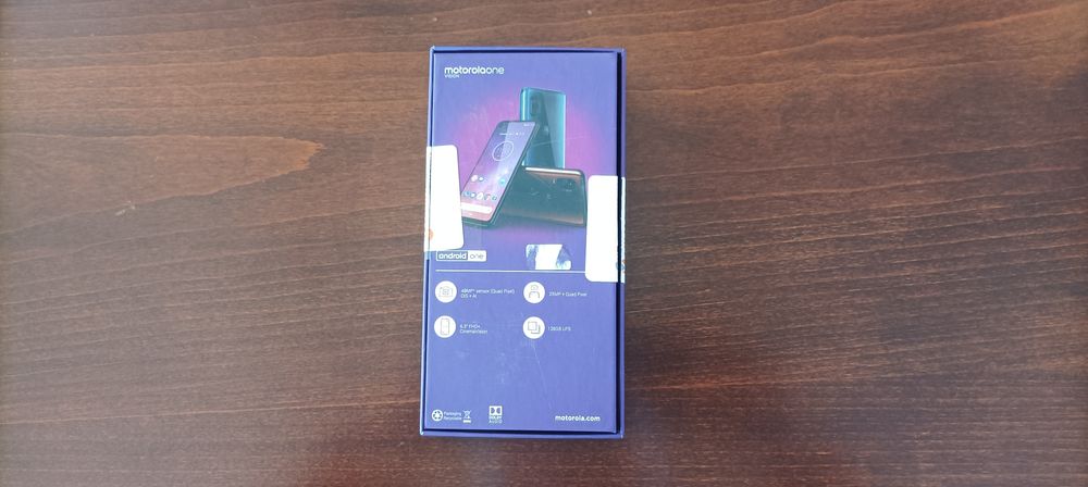 Motorola one vision