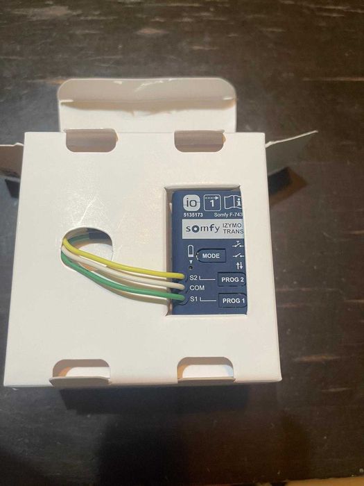 Micro-transmitator SOMFY 1822609 io Izymo pentru controlul luminii