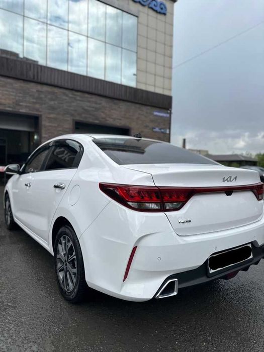 Kia Rio в рассрочку без банка