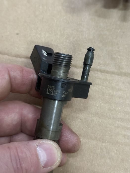 Vand injectoare si rampa  BMW X5 E70 , X6 306 Cp Cod motor N57D30B
