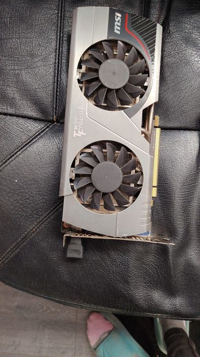 Procesor Intel Pentium gold 10th  + gtx 570 1.20 GB