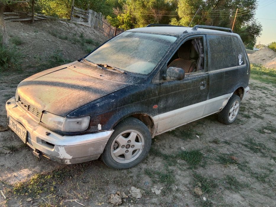 Mitsubishi space runner