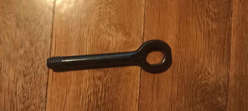 буксировочный крюк Киа Хендай оригинал