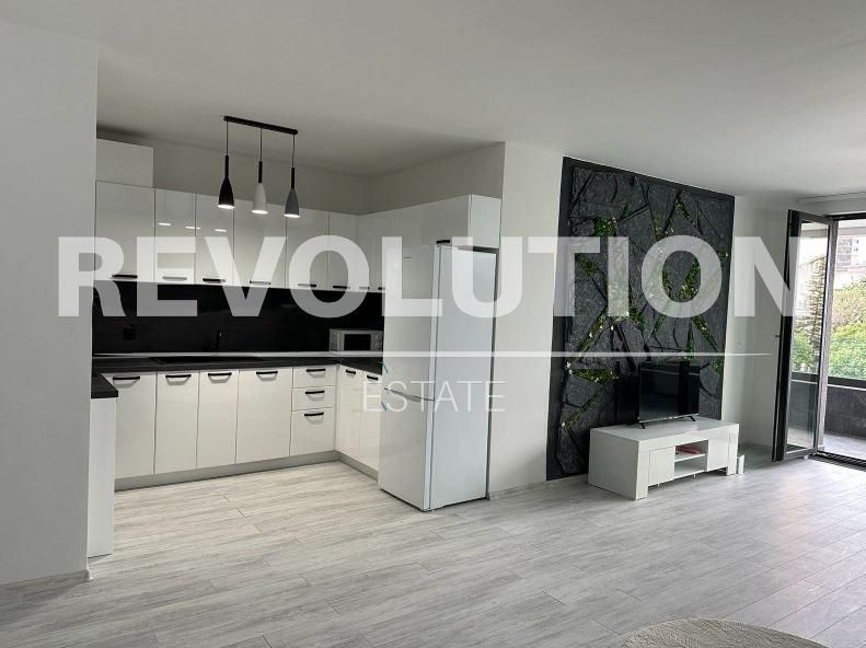 Тристаен апартамент  в гр.Варна, Бриз!