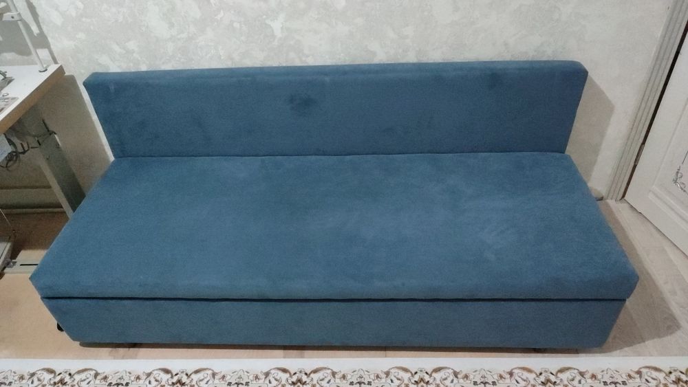 Диван жаңа қолданбаган