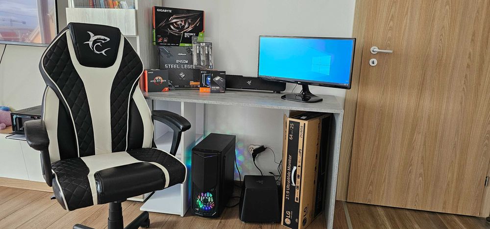 PC Ryzen 7/GTX 1660 Ti/32GB RAM; Коплект бюро и стол подарък