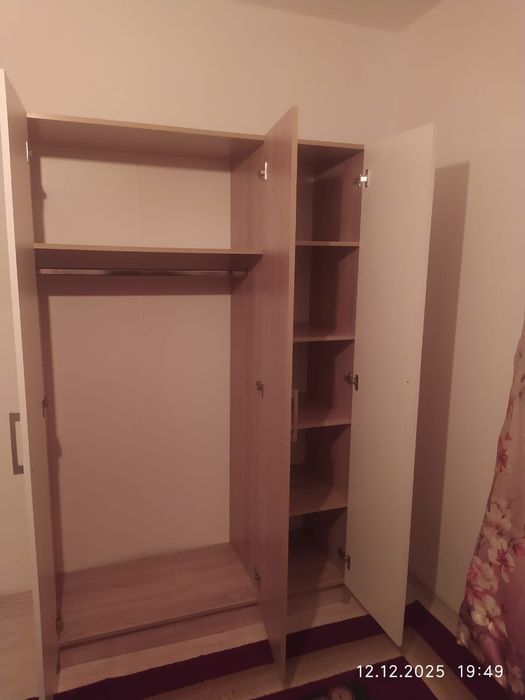 Продам почти новый шкаф