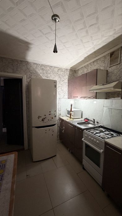 Сдам 2х комнатную квартиру(СЕМЕЙНЫМ)