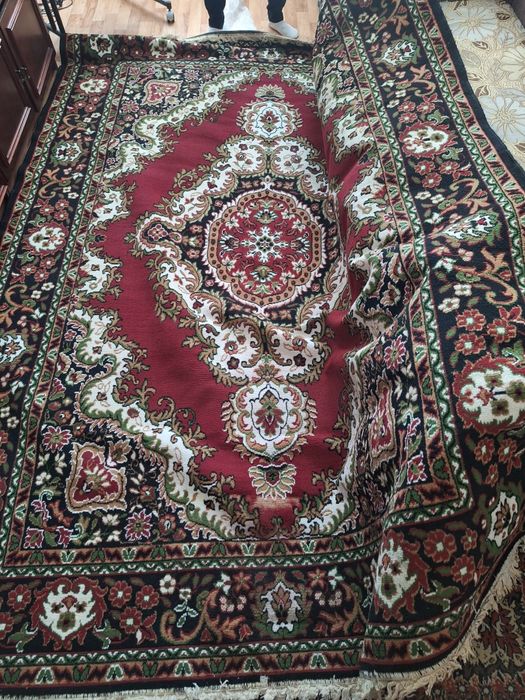 Ковёр б/у в хорошем состоянии 3х2