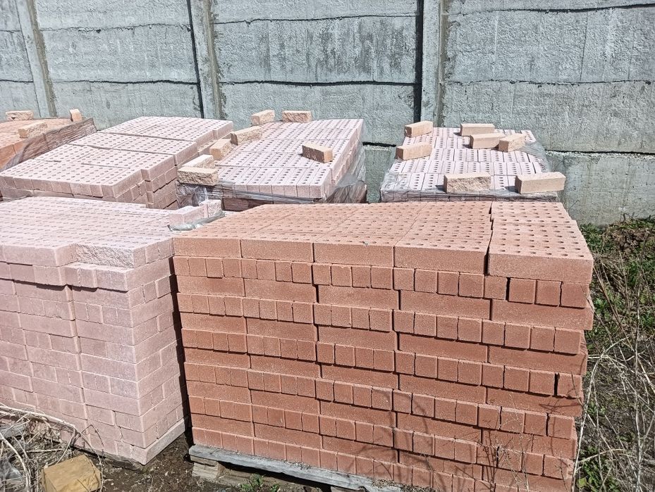 Продам керпич строительный