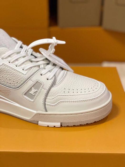 Louis Vuitton Trainers - 37  dama , pe stoc, produs premium!!