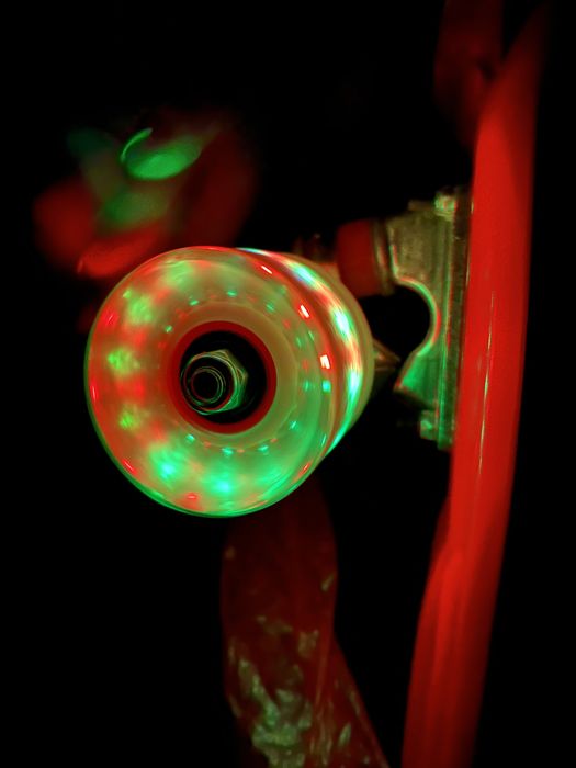 Пенниборд со светящимися колесами