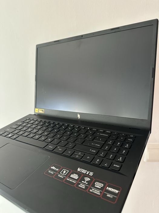 Laptop de gaming Acer Nitro v15 2 ani Garantie