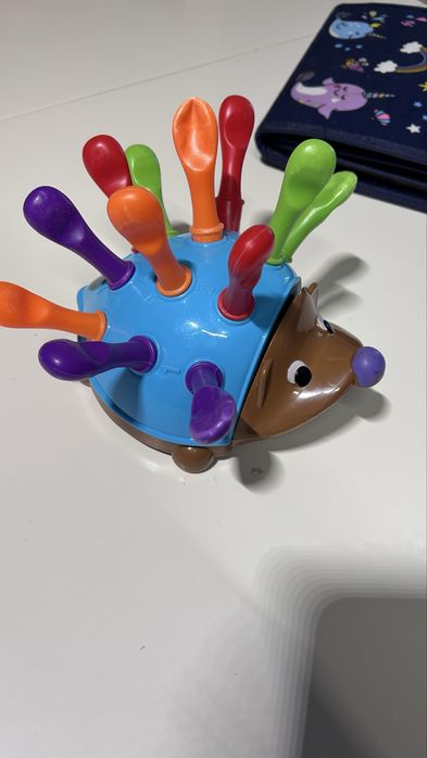 Продам развивающие игрушки