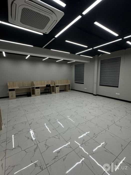 Сдам 100 м² Офис в Аренду. Ц-Квартал. метро Мирзо Улугбек. Чиланзар!