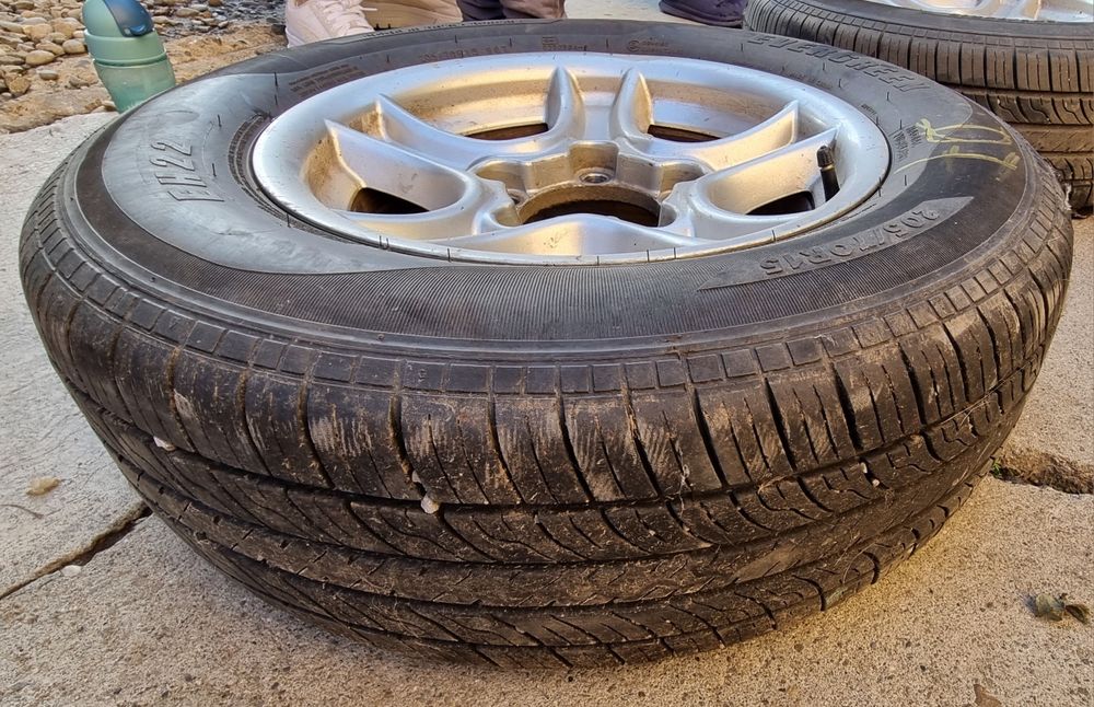 Vand jante pentru Suzuki Vitara 1.6 benzina, Samurai, Jimny