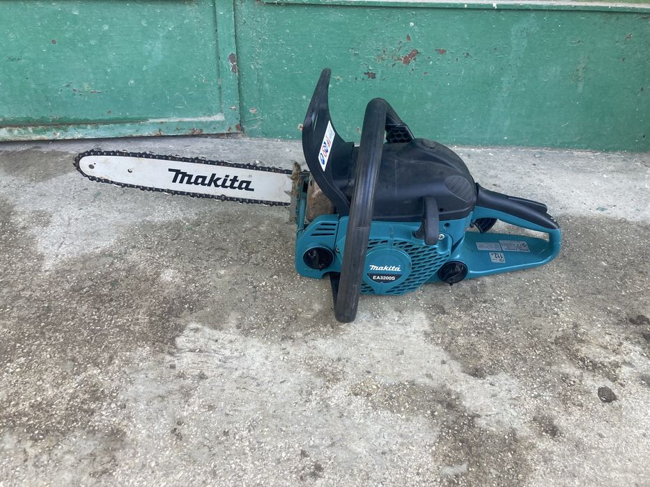 Drujba pe Benzina Makita EA3200S Germania