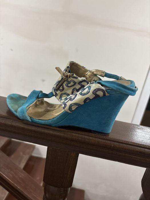 Продам 2000 за пару