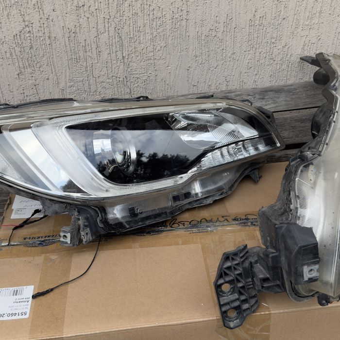 Блок фары Subaru Outback