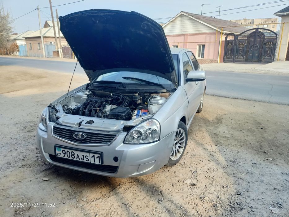 Срооочно продам машину