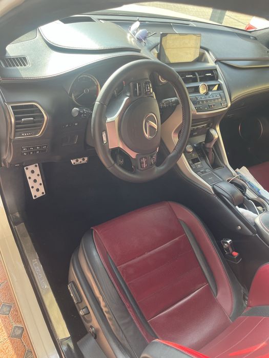 Продается Лехус  нх200