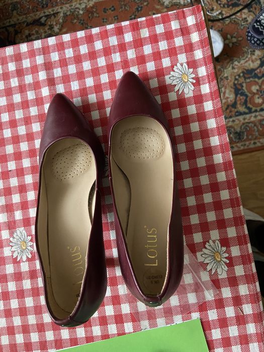 Pantofi din piele naturala ptr. femei