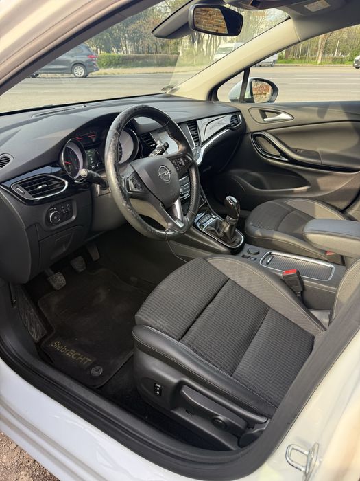 Opel Astra 2021 1.5 diesel full optionala