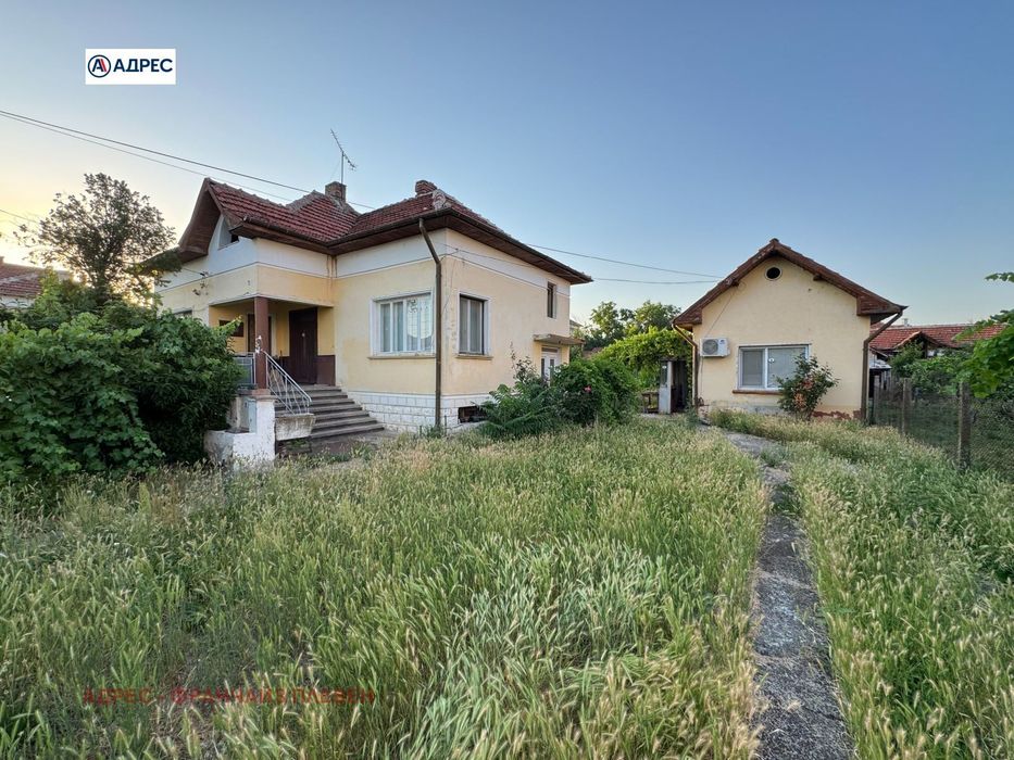 Къща в Враца, област-гр.Бяла Слатина площ 89 цена 75000