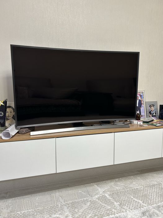 Телевизор SAMSUNG