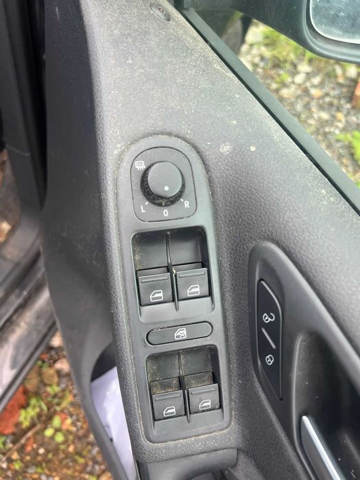 Dezmembrez Golf 6 1.6tdi cod CAYC cutie automată