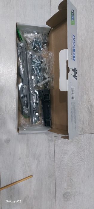 Кронштейн для телевизора