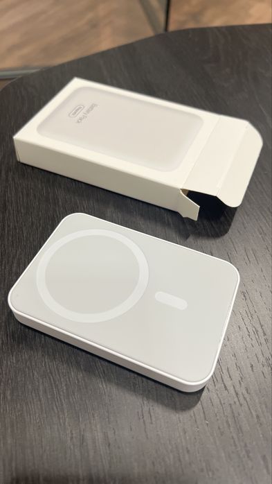 ПРОМО - Външна батерия 3MK 10000mAh, безжично зареждане + подарък