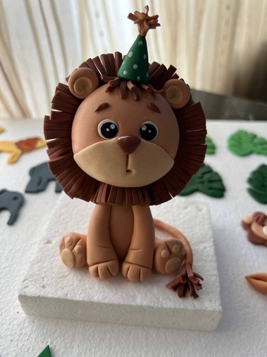 Фигурки из сахарной мастики