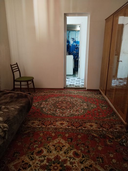 Ховли сотилади. Шахар марказида