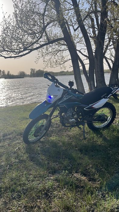 Продам мотоцикл эндуро