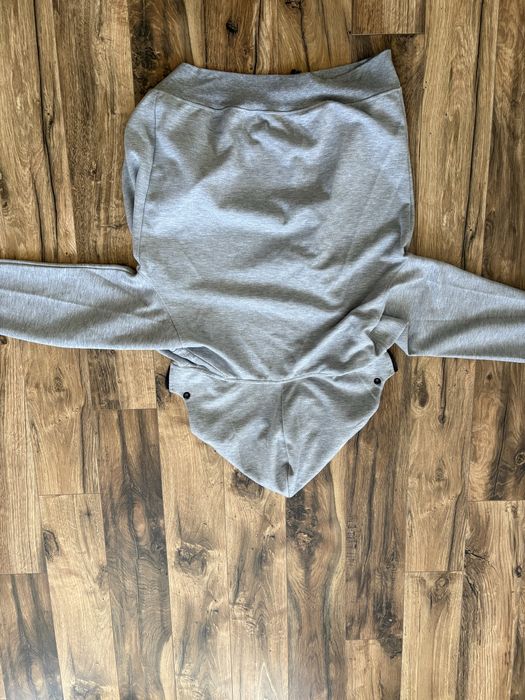 Суитшърт HUGO BOSS- новогодишна цена