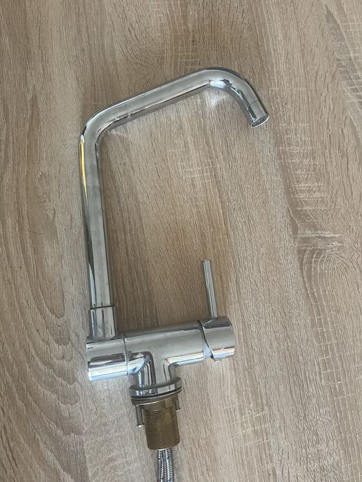 Смесител за мивка