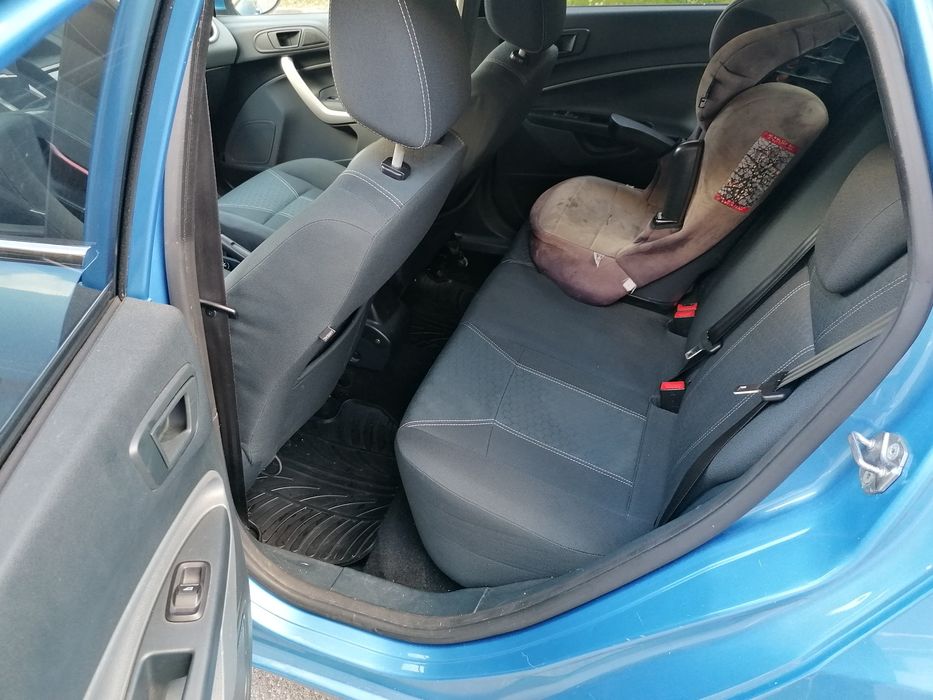 Masina de familie super preț 1999 Euro