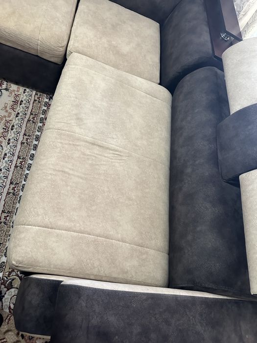 Продам раскладной диван в отличном состояние