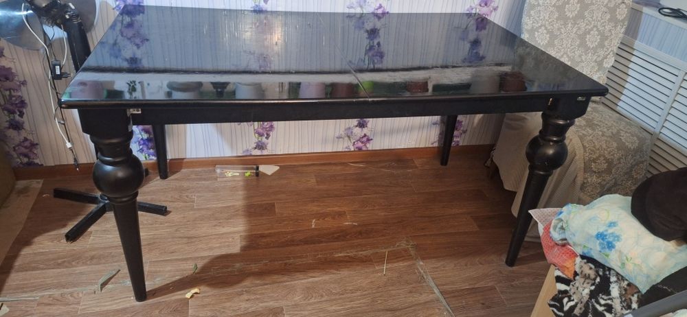 Продам комплект стулья со столом