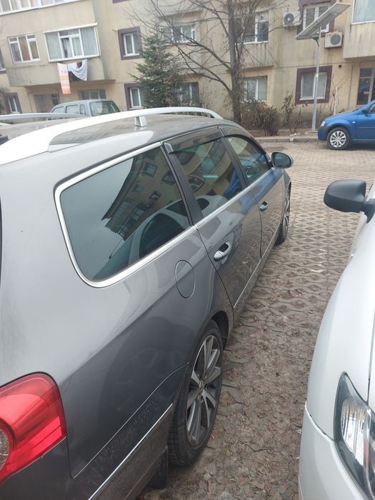 Vând passat  b6 din 2006.